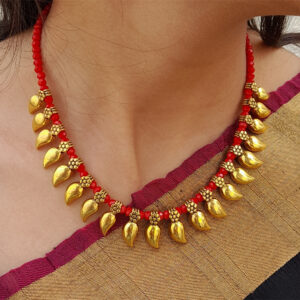 Fably necklace