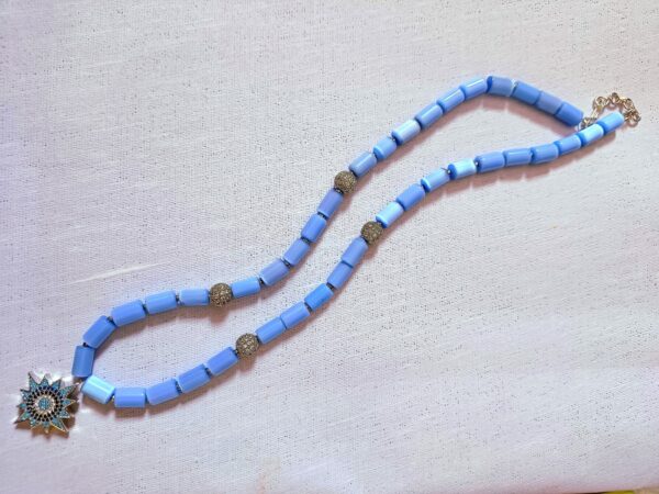 Blue Monalisa Beads Necklace
