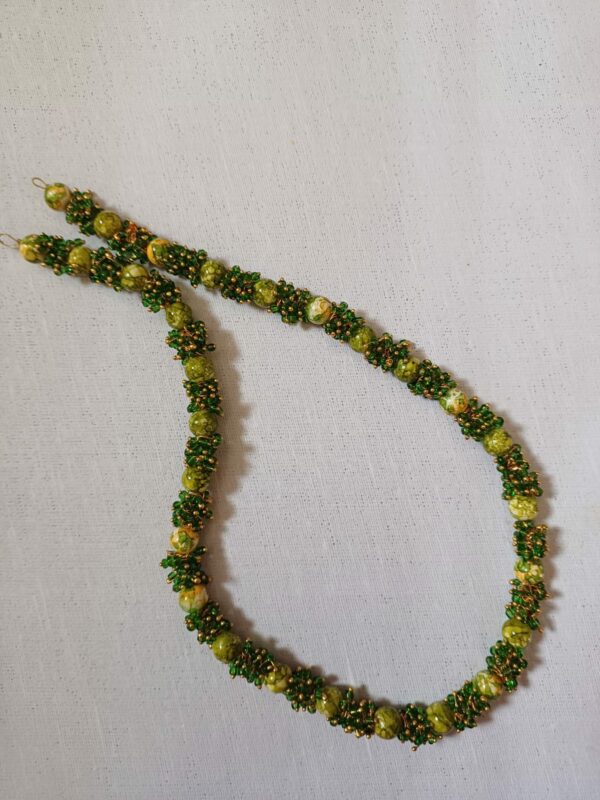 beads necklace