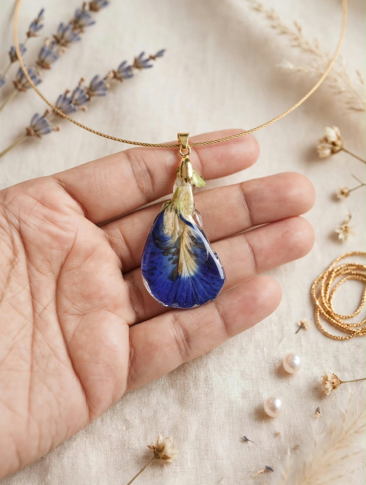 FABLY Botanical Necklace with Butterfly Pea Flowers in Resin